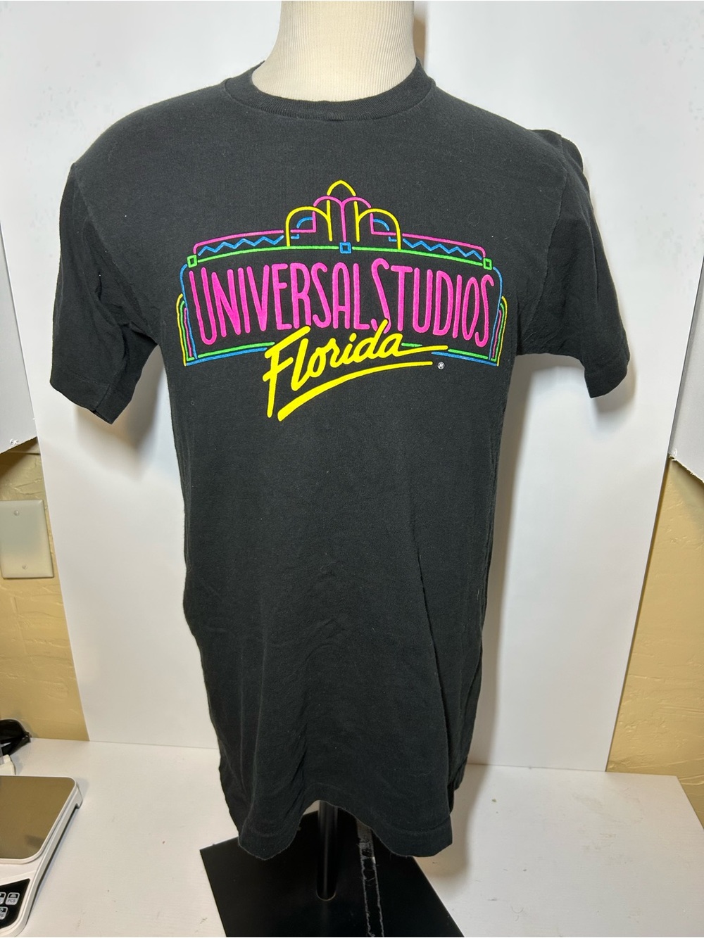 Universal Studios Florida Neon Logo Black T-Shirt 1990 fruit of the loom